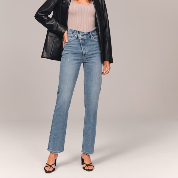 ** Sold **  Abercrombie & Fitch Ultra High Rise Criss Cross Waist Jeans - Picture 1 of 12
